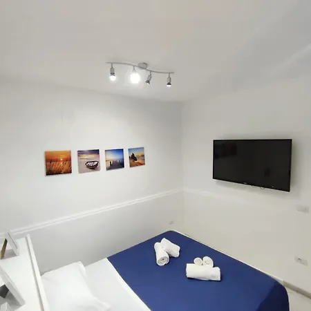 Archetto House *